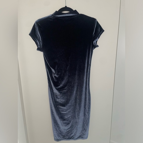 navy blue velvet dress - size M - Picture 2 of 3